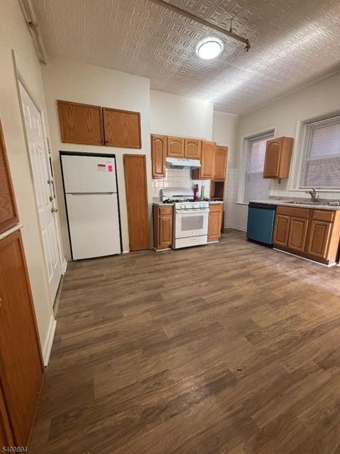 65 Malvern St Unit 4 4 Newark City NJ 07105