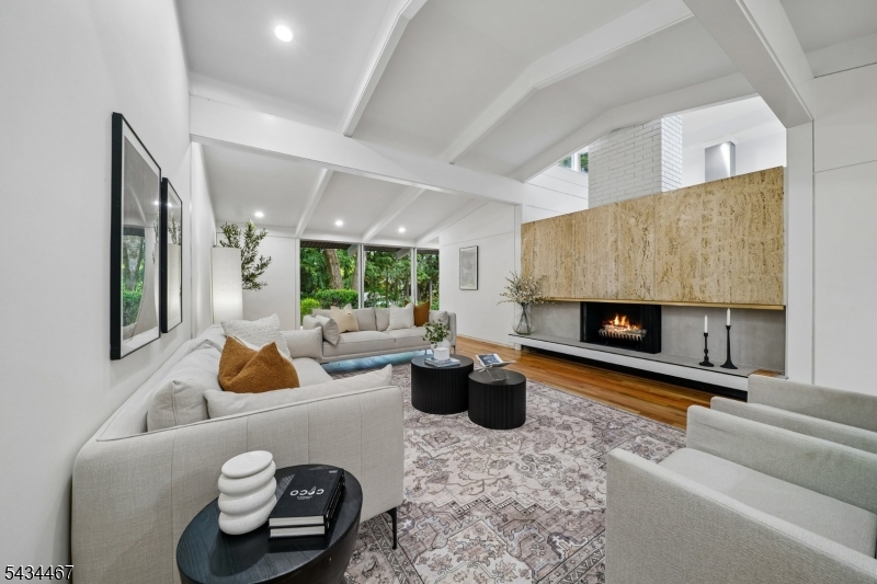 28 Fernhill Rd