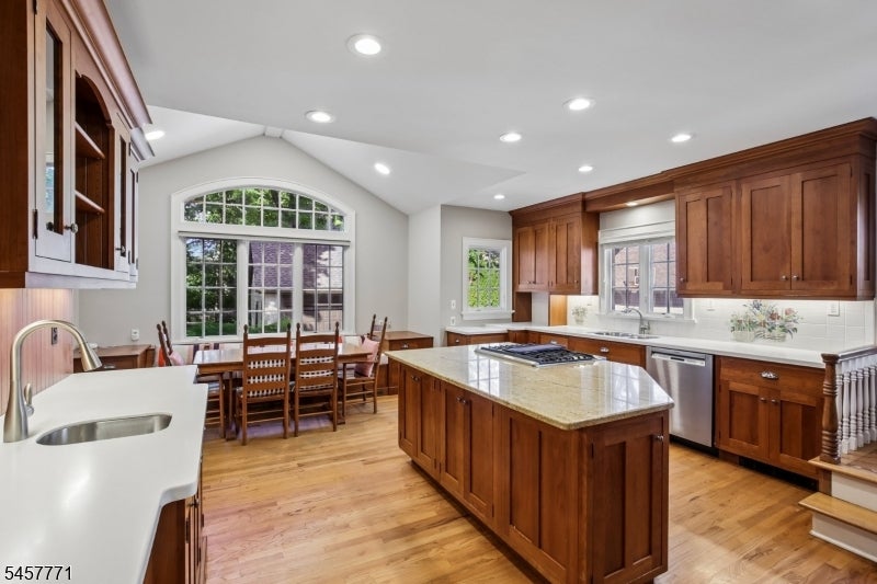 129 Tulip St