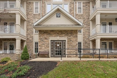 911 Holly Lane 11 Cedar Grove Twp. NJ 07009