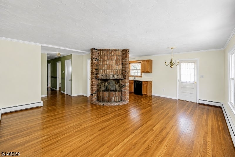 18 Summit Rd