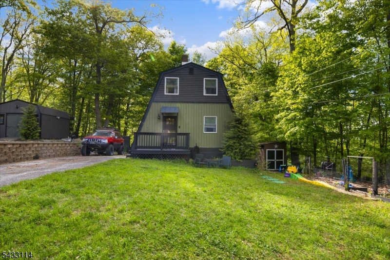 7 Glen Dr