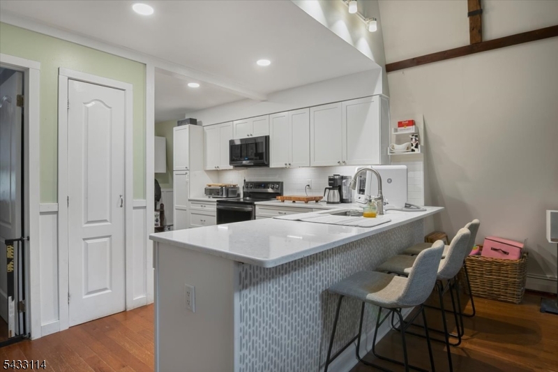 7 Glen Dr