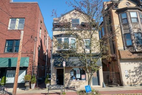 94 Walnut St Unit 2 2 Montclair Twp. NJ 07042