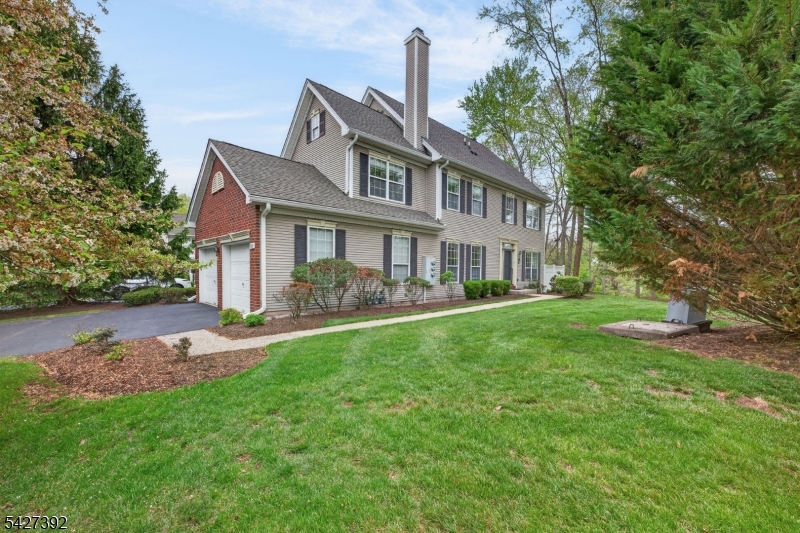 909 S Branch Dr