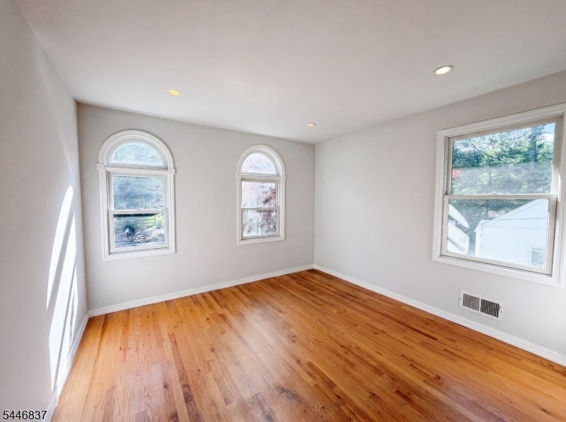 506 Lyons Rd