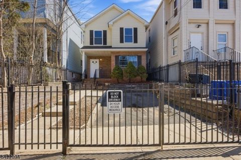 424 S 15Th St Newark City NJ 07103