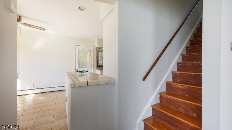 34 Arch St