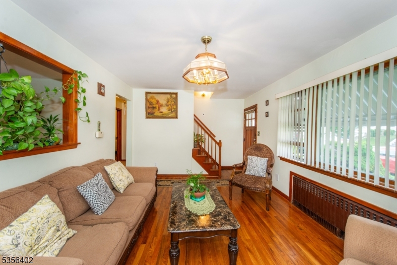 350 Trenton Ave