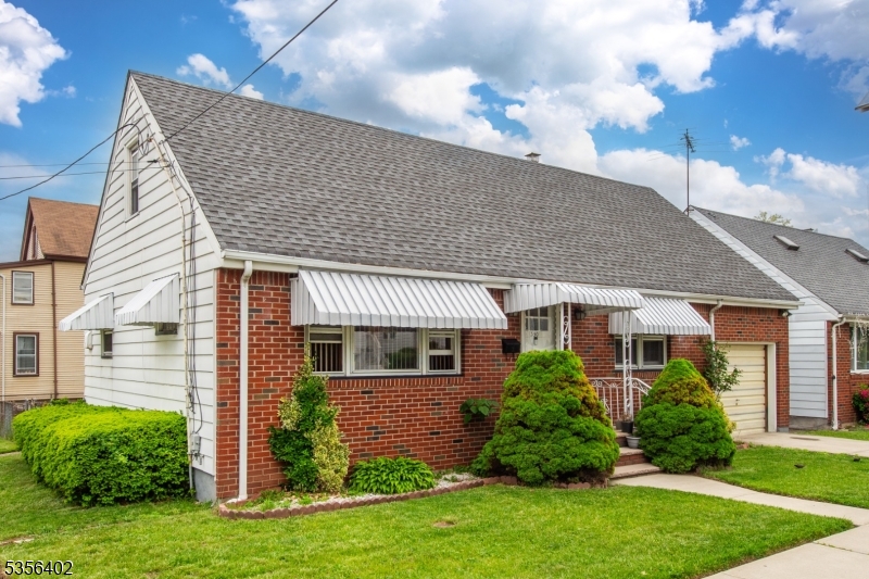 350 Trenton Ave