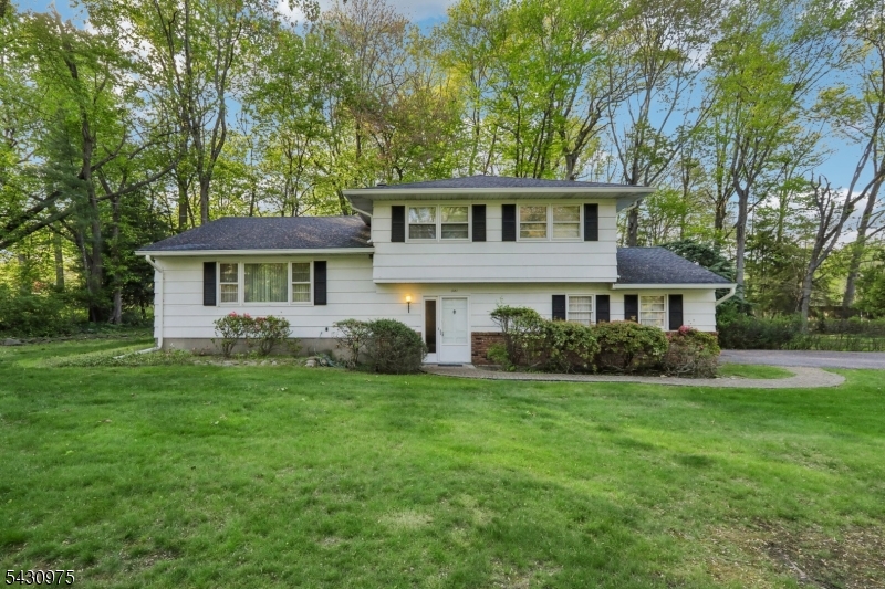 501 Terhune Ter