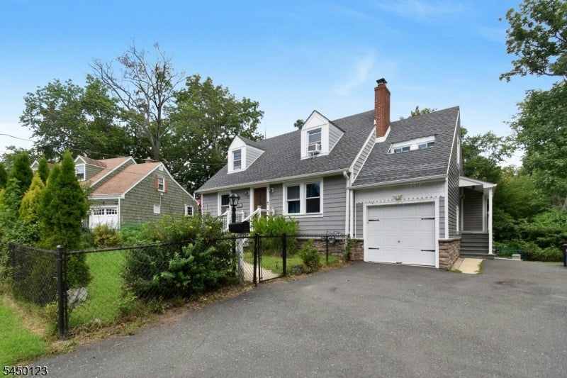 631 Concord Cir