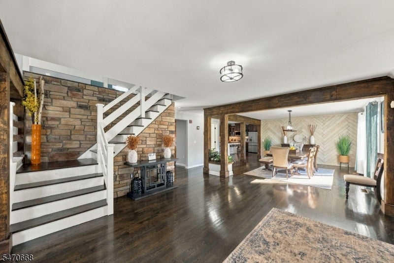 828 Atkinson Cir
