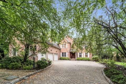 136 Tappan Rd Norwood Boro NJ 07648