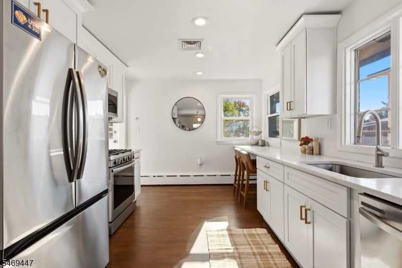 152 Remsen Ave