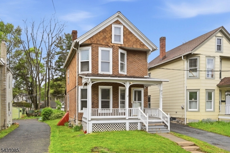 10 Nelson St