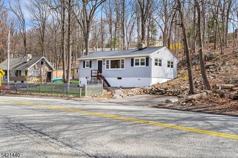 67 Breakneck Rd Vernon Twp. NJ 07422