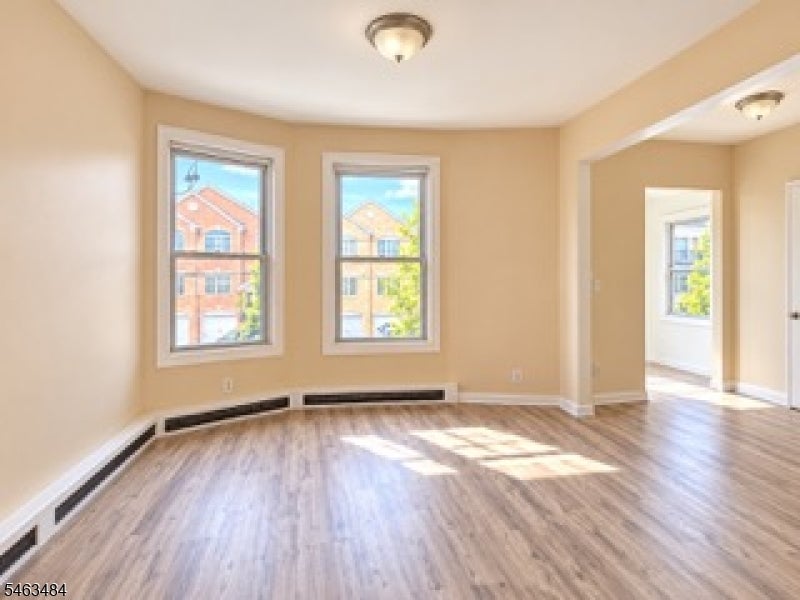 232 S 6Th St 2