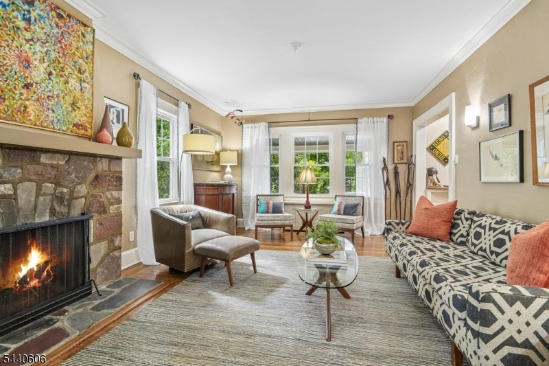 2 Kendall Ave
