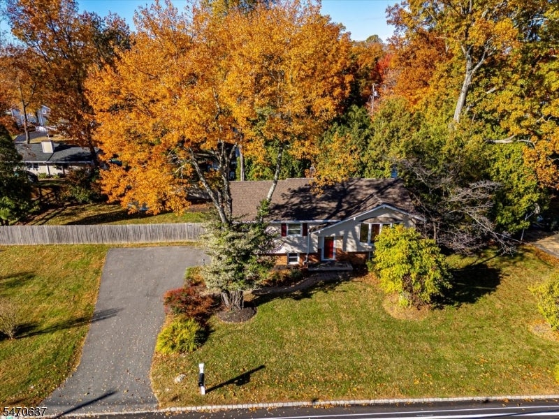 10 Sunset Dr