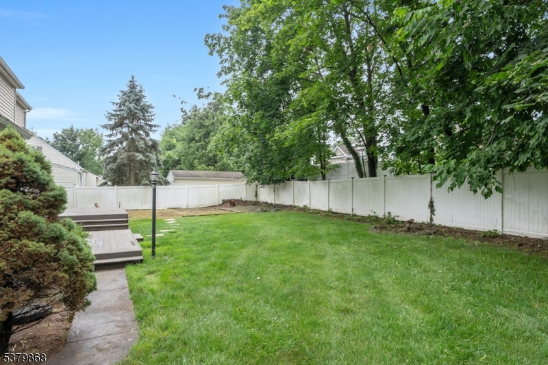 25 Sunrise Dr