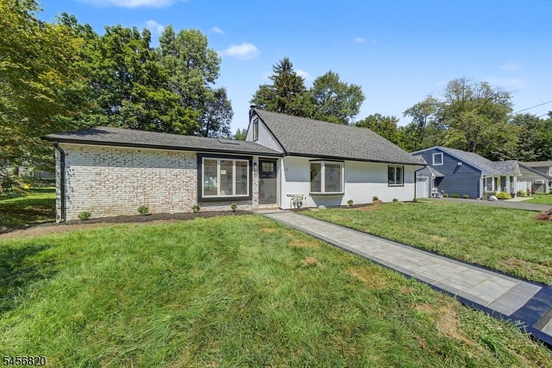 19 Ferndale Rd