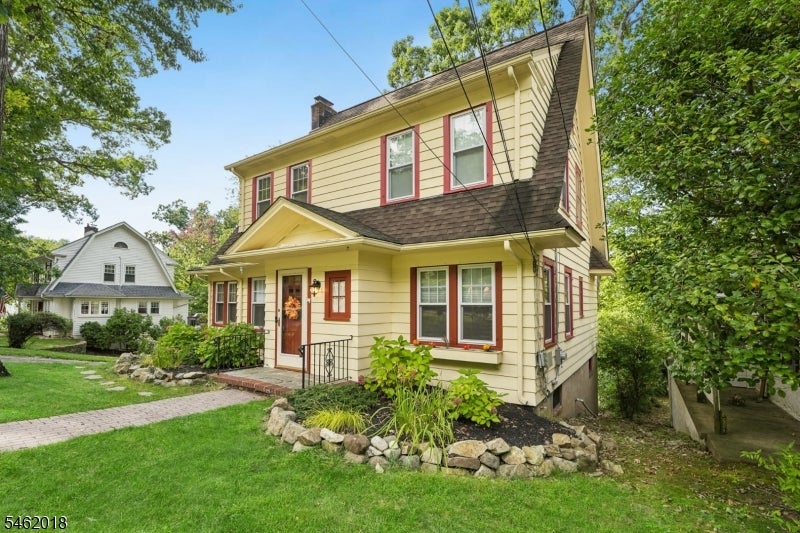 21 Midland Dr