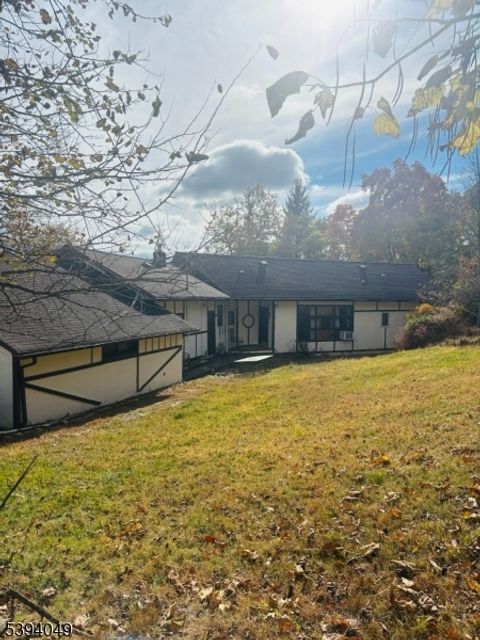 Photo of 334 Lakeside Blvd, Hopatcong, NJ 07843 (MLS # 3994999)