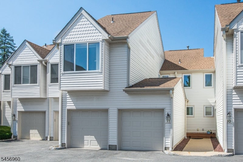 11 Franklin Ct