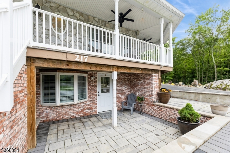 217 Green Rd