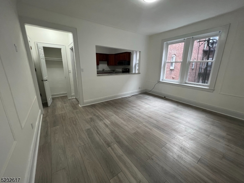 412-416 Bloomfield Ave 22