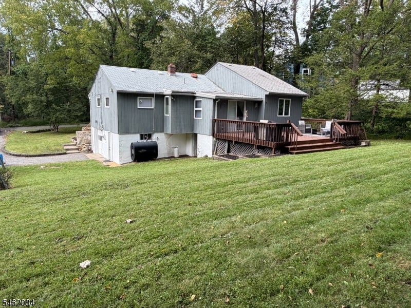 916 Cedar Dr