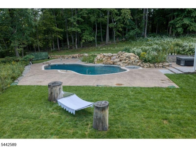 41 Washington Corner Rd