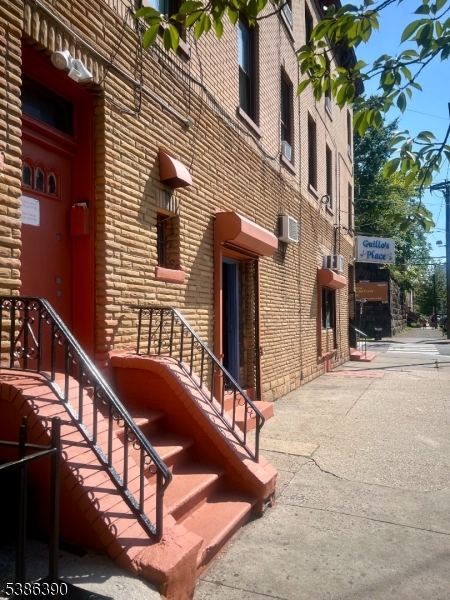 288 6Th St