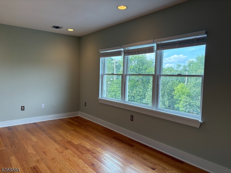 268 Main St, Unit 1 1