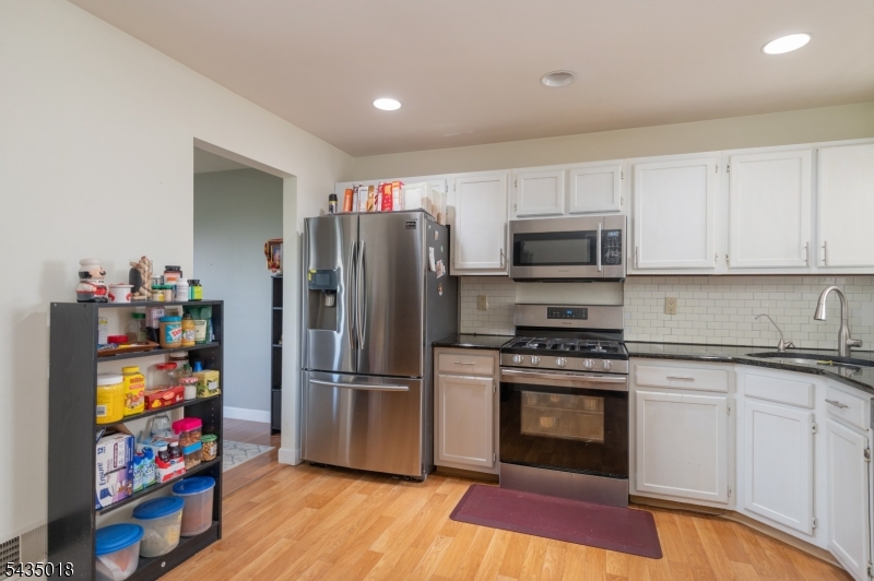 3 Constitution Ct