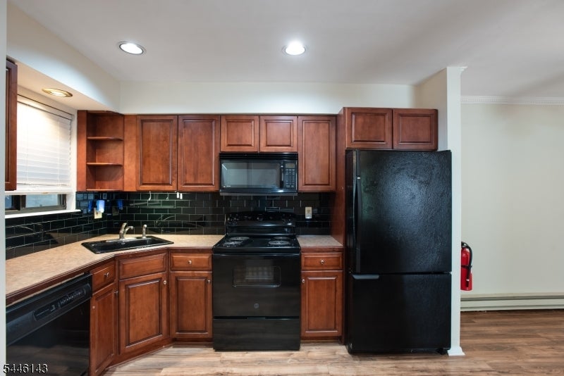 81 Overlook Dr