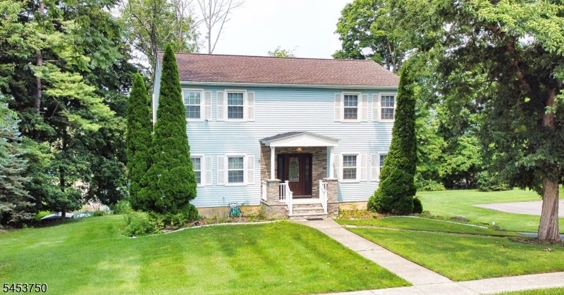38 Dogwood Dr