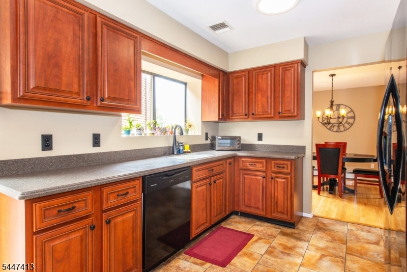24 Faesch Ct