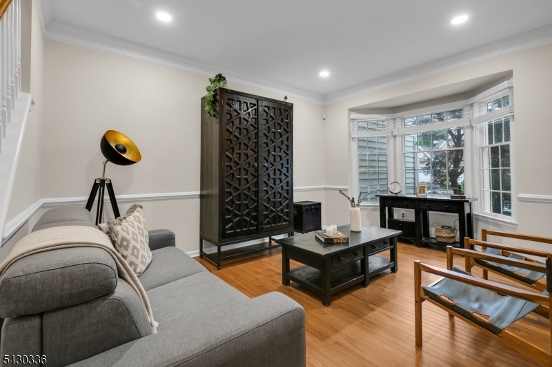 10 Hancock Ct