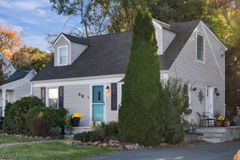 48 Gregory Dr