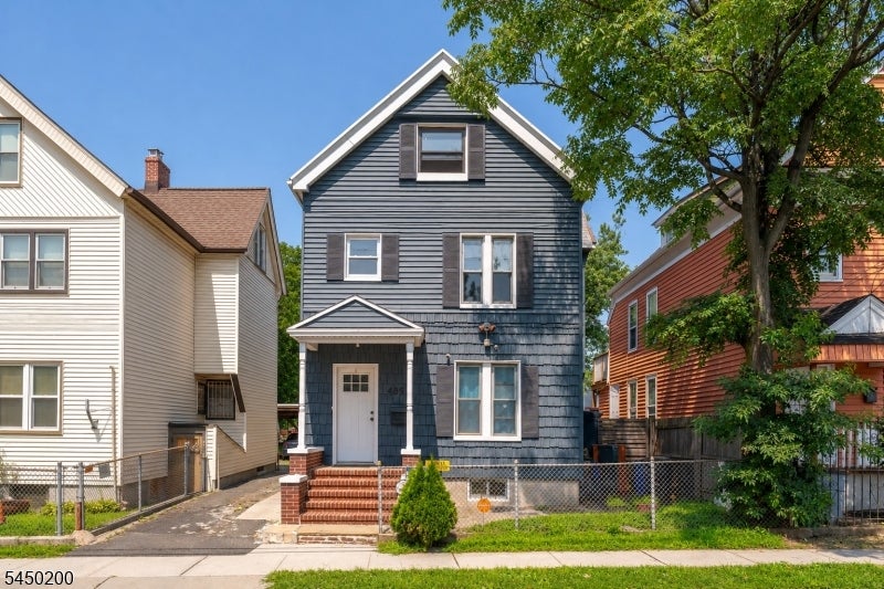 485 Cary St