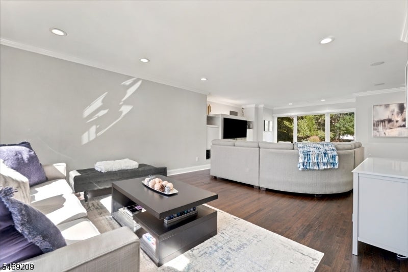 4 Tremont Ter