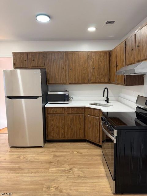 15 College Dr 15 Edison Twp. NJ 08817