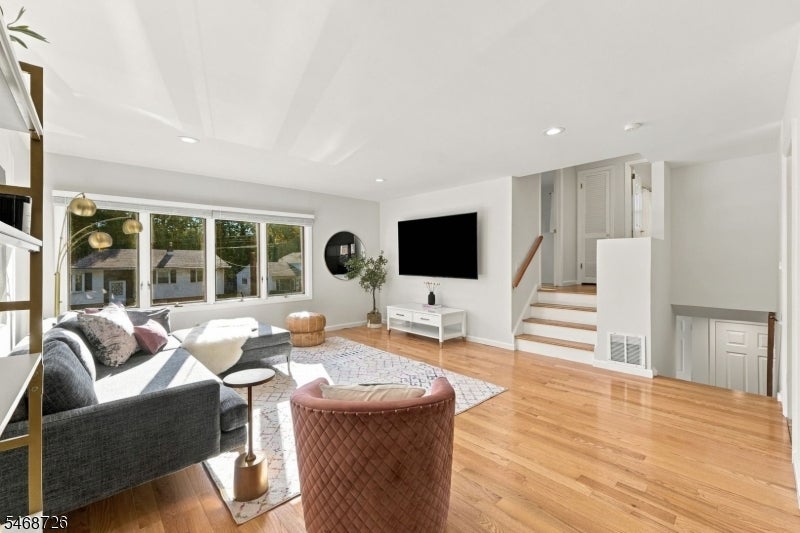 11 Freeman Pl