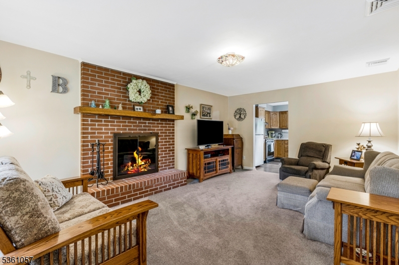 105 Vernon Ave