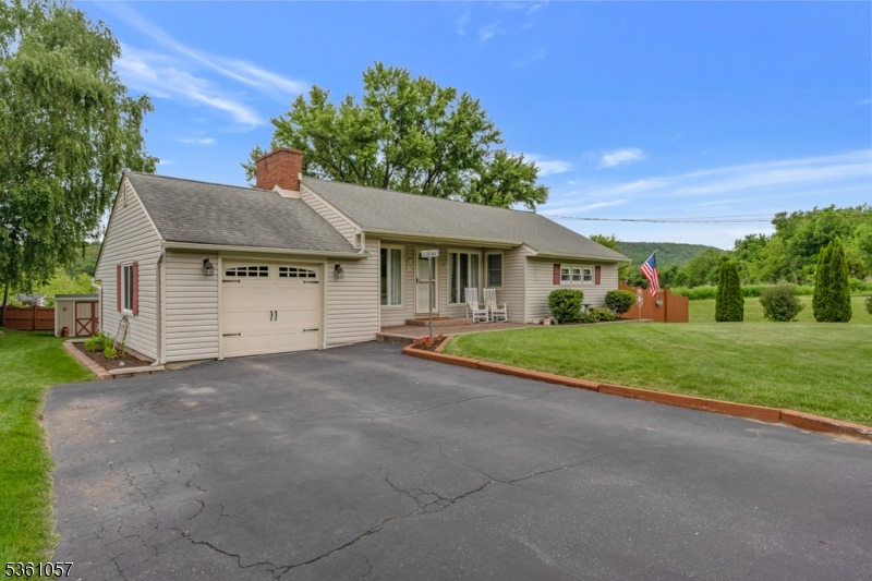 105 Vernon Ave