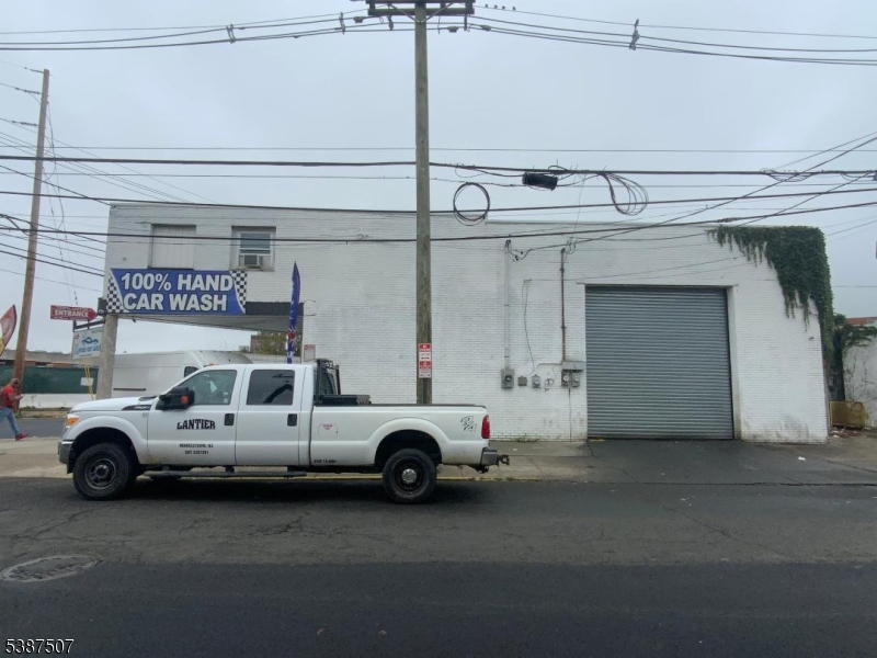 1169-1181 East Broad St