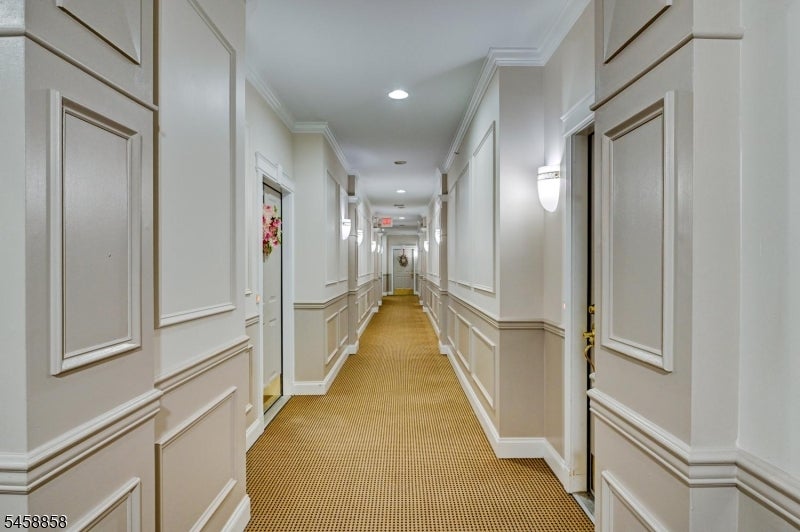 1409 Four Seasons Dr 1409