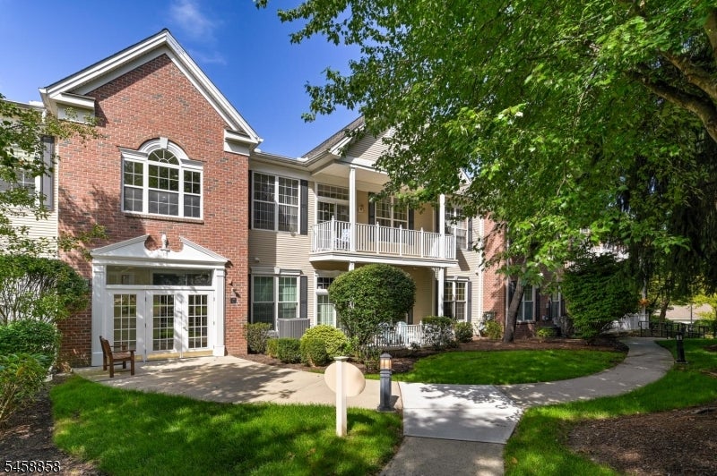 1409 Four Seasons Dr 1409